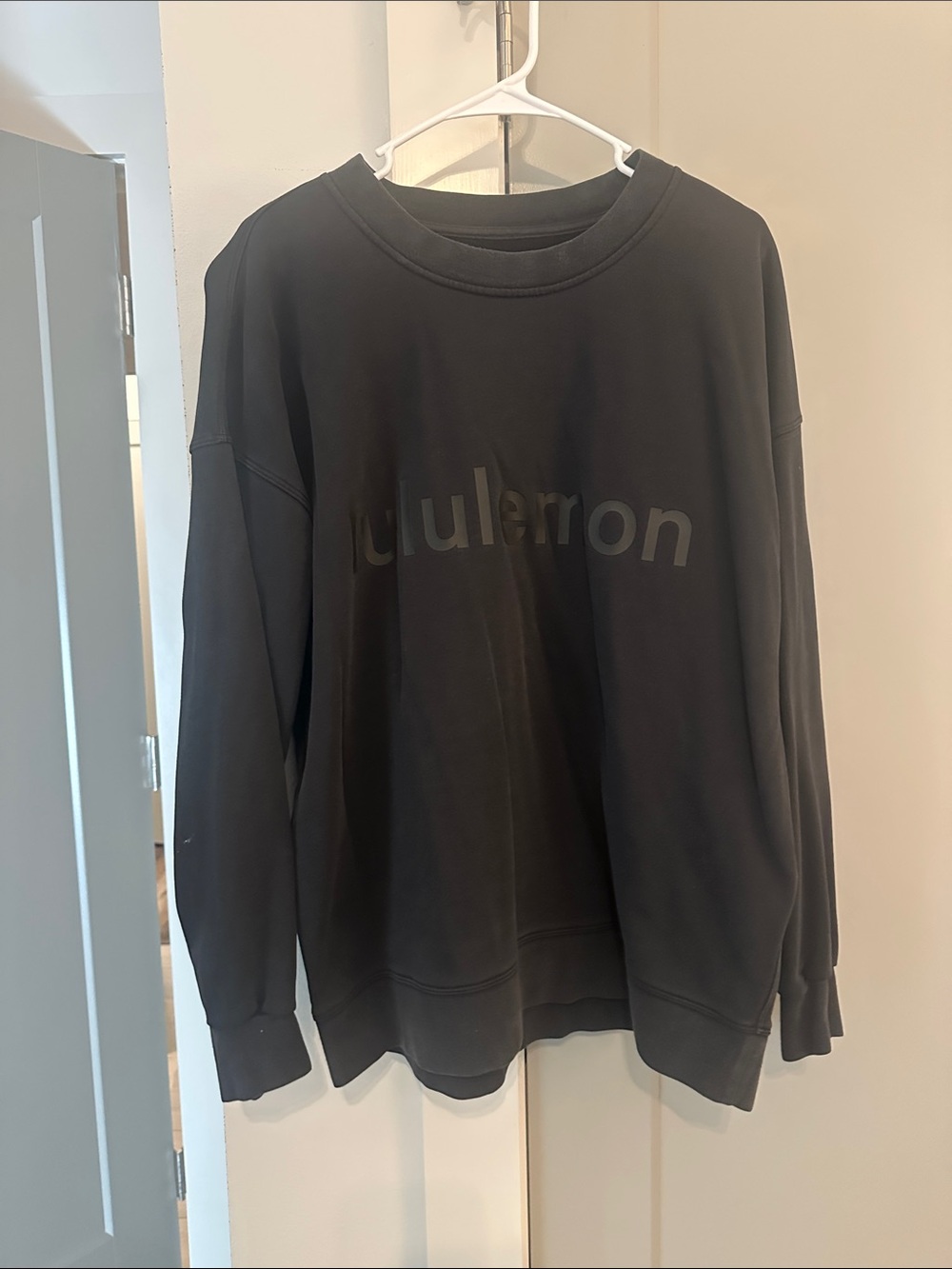 lululemon athletica Womens Black Crewneck with Subtle Logo